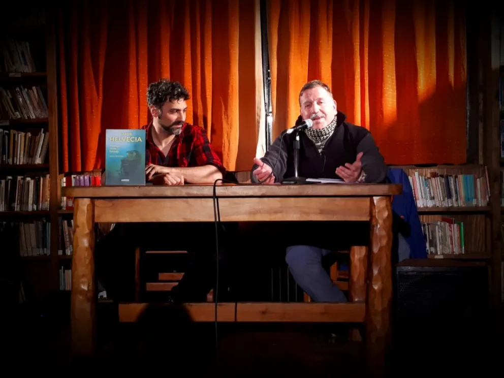 El vapor Helvecia ya tiene libro (foto gentileza).