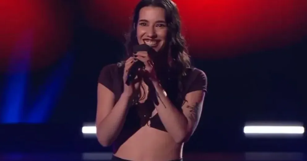 Con un tozo de voz muy particular, impresionó apenas comenzada su presentación.