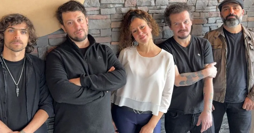 Cinco de Bariloche recrearán a los cuatro de Liverpool.