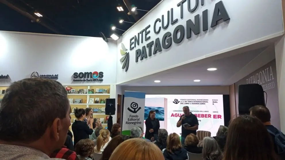 El FER estuvo presente en la Feria Internacional del Libro de Buenos Aires. Foto: gentileza