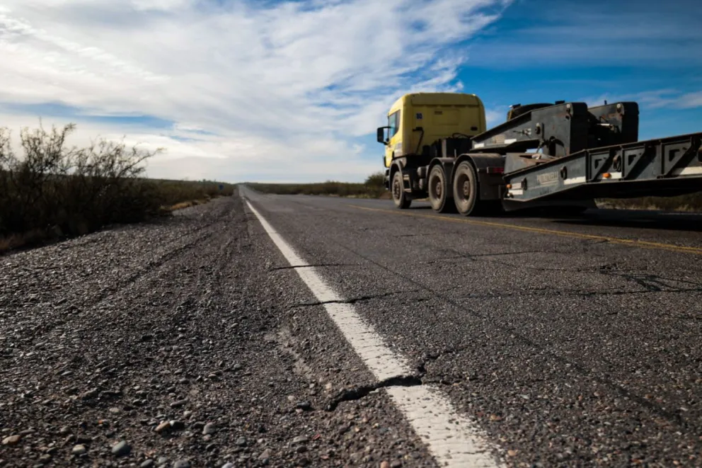 La parte de la ruta más destruida va desde Cipolletti hasta el límite con La Pampa.