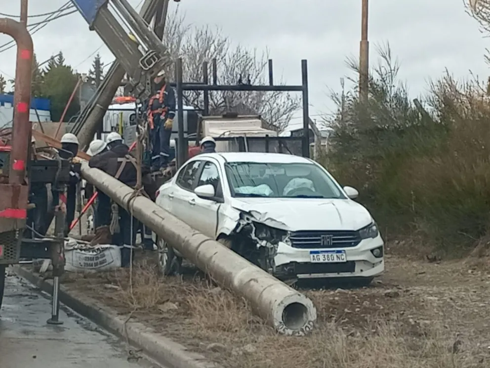 Violento choque en calle Esandi durante la mañana de domingo (foto; Omar Córdoba)