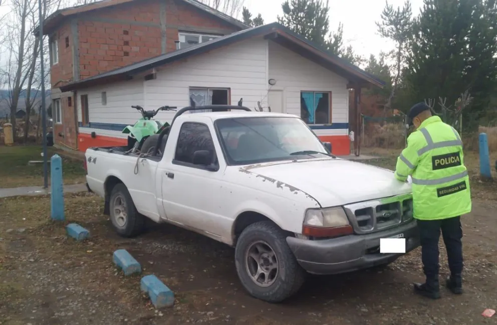 Viajaban desde Bariloche hacia el Valle con vehículos con pedido de secuestro 