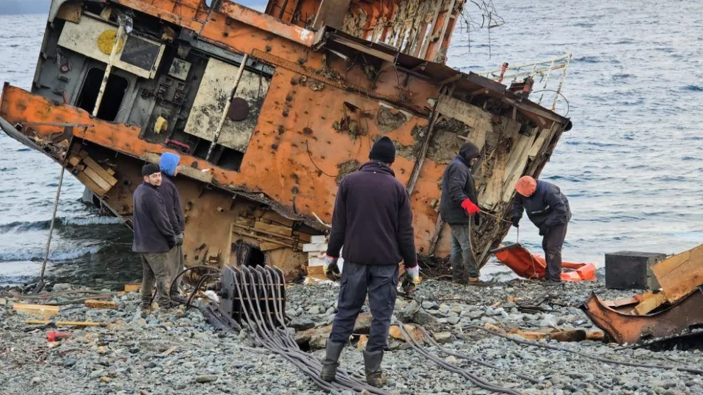 Final para la histórica embarcación Flecha del Plata