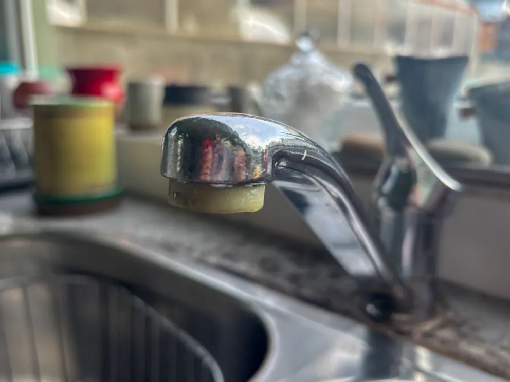 Recomendaron a los usuarios hacer un uso racional del recurso y preservar las reservas domiciliarias / Foto de archivo 