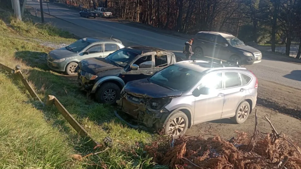 Personal del municipio local acudió al lugar del accidente y realizó el test a ambos conductores. 