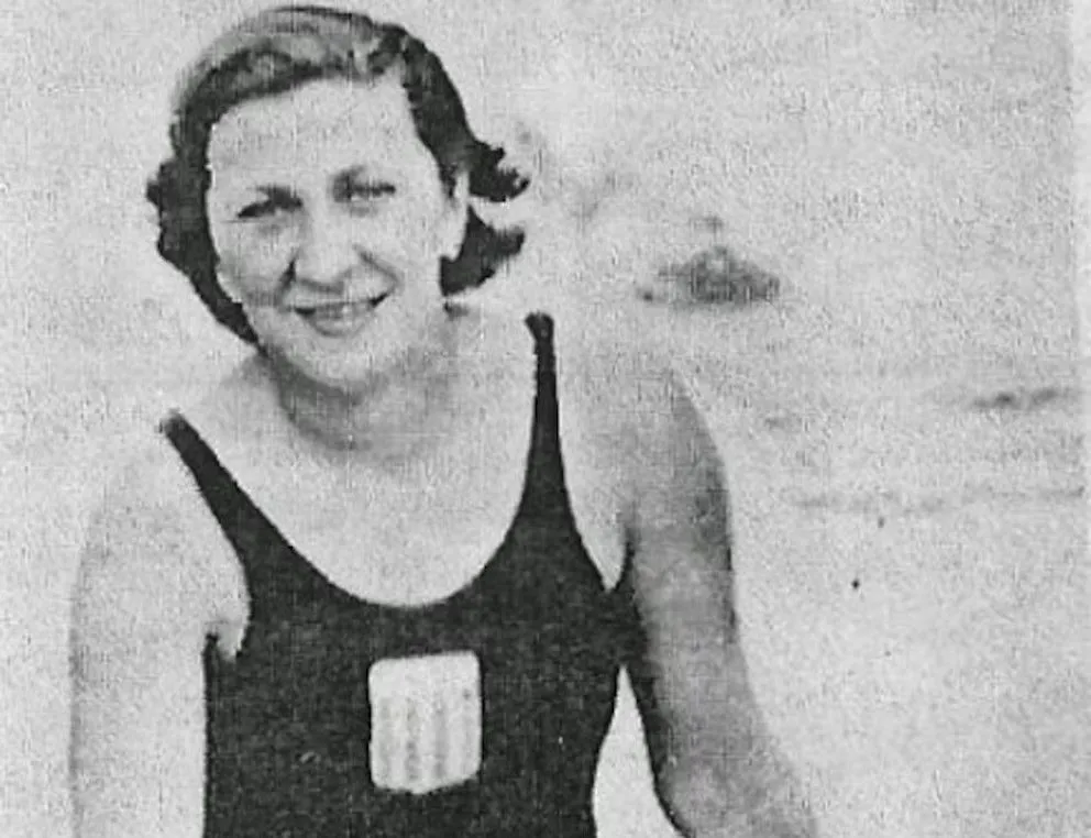 Hallazgo de valor histórico en un contenedor en el centro de Bariloche (foto:; gentileza Facundo Ezequiel)