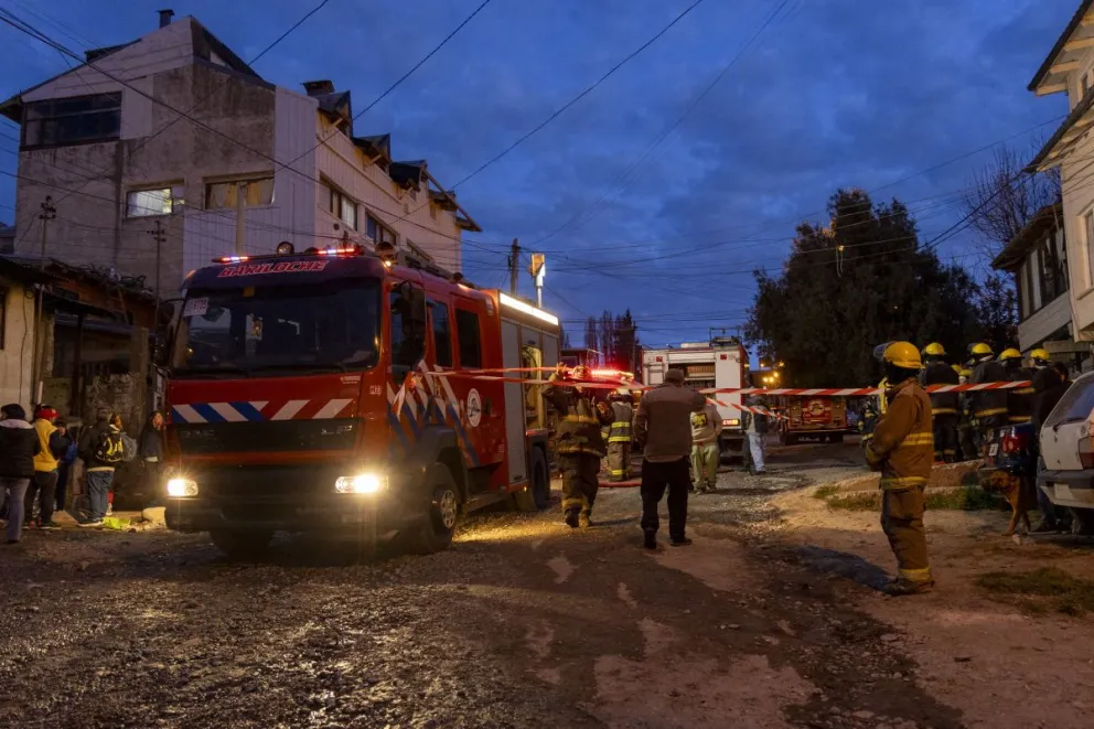 Dos familias perdieron todo en un grave incendio en Bariloche y piden ayuda para comenzar de cero