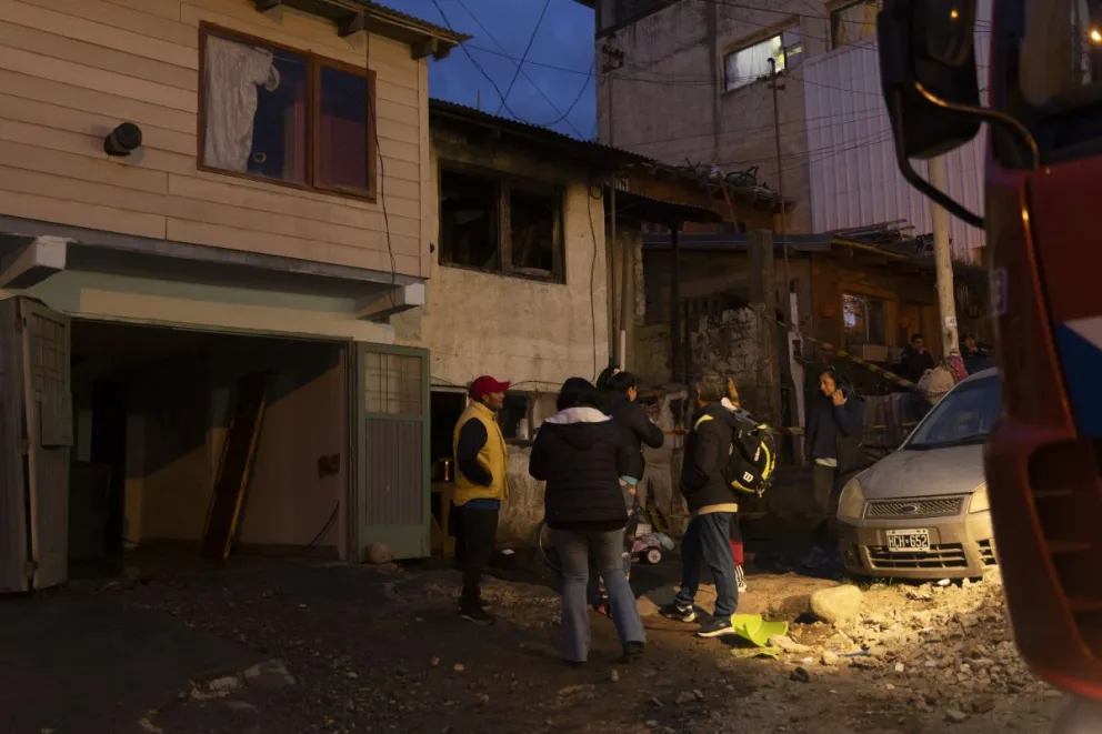 Así quedó una de las casas afectadas por las llamas / Foto Euge Neme 