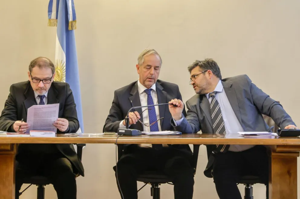 Al acusado no le gustó un ajuste en la acusación que planteó la fiscalía y también se molestó con la defensora oficial. (Foto Eugenia Neme)