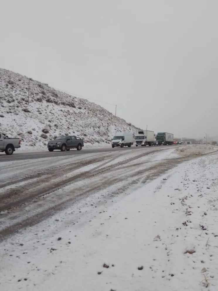  La restricción tiene carácter preventivo y busca reducir los riesgos para quienes circulan por las rutas. Foto archivo.