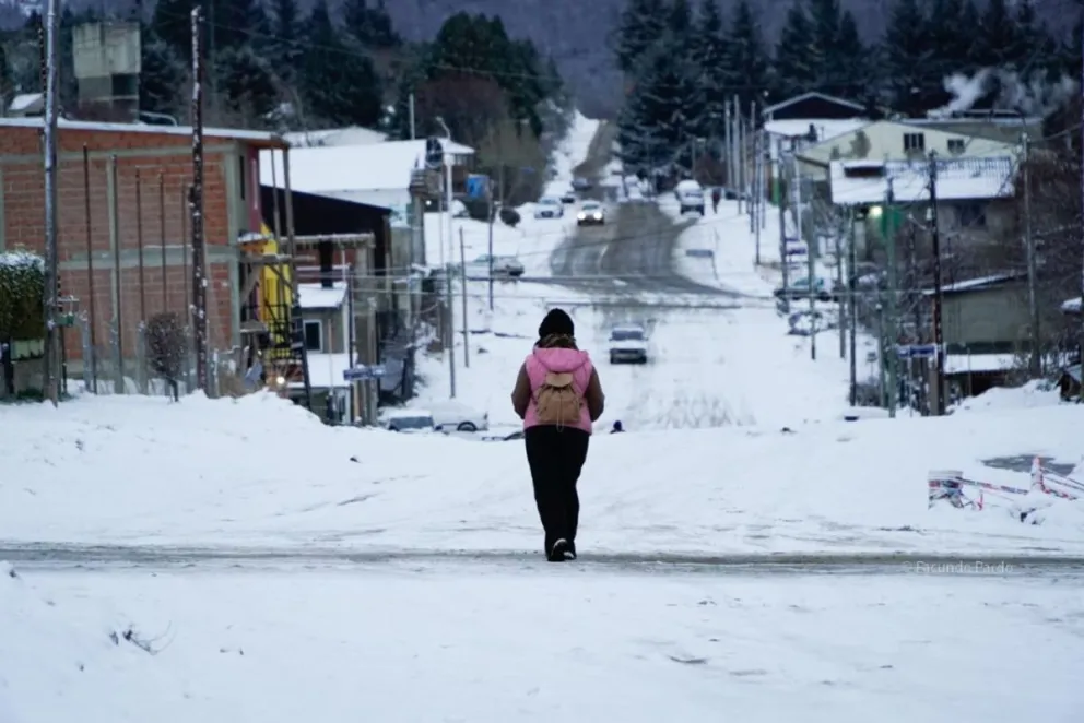 Bariloche logró atravesar la contingencia sin interrupciones en servicios clave / Foto Facu Pardo 