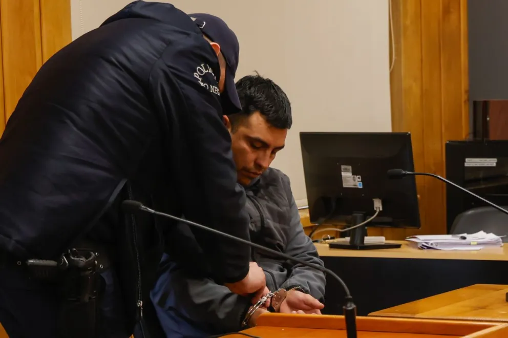 Emerson Marín seguirá detenido y acusado por el femicidio de Stefanía Civardi. (Foto Eugenia Neme)