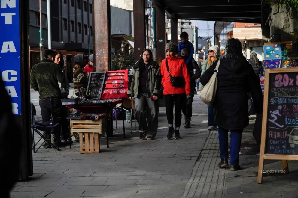 Turistas disfrutan de nuestro entorno.