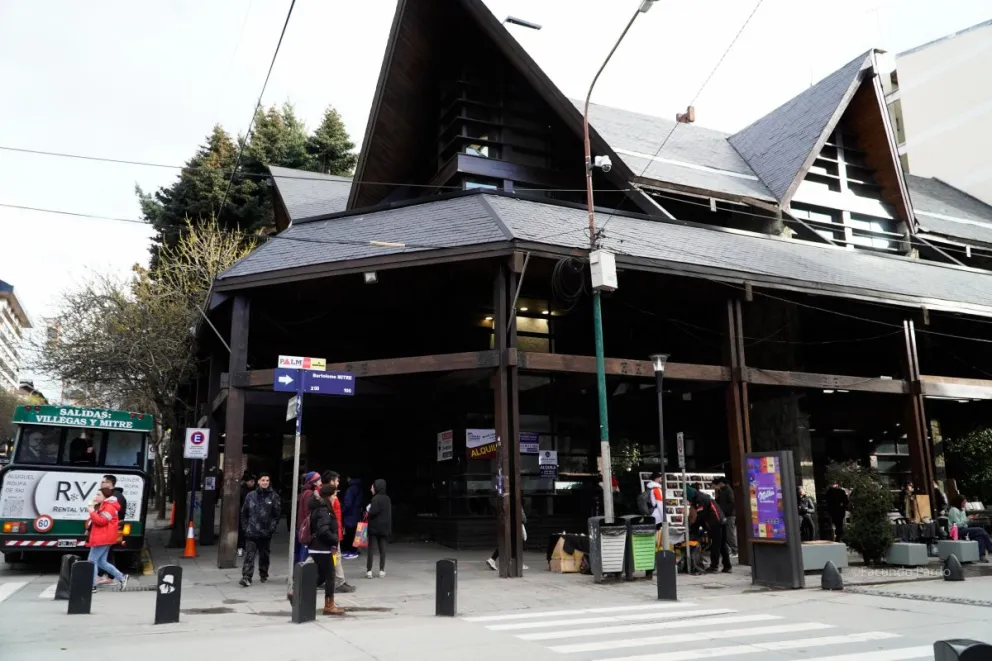 ¿Retiran a los artesanos de Mitre y Villegas? (Foto: Facundo Pardo)