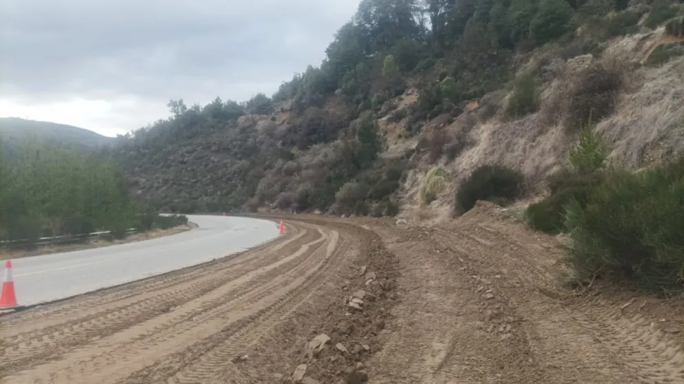 Máxima precaución por presencia de barro.