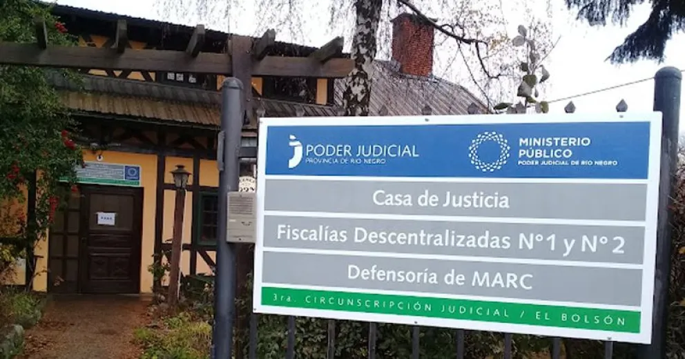 Su actitud agravó la situación.