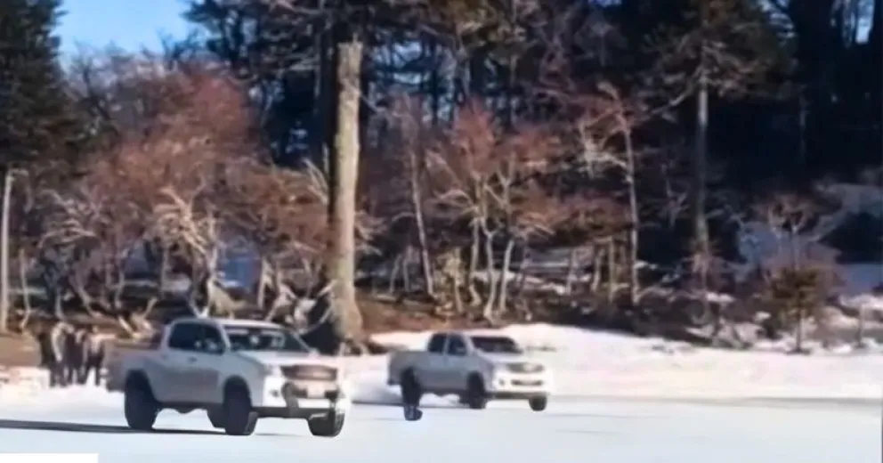 Por ingresar al área protegida.