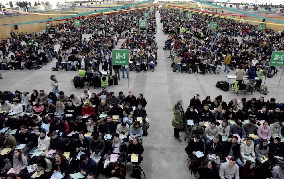 Hubo fraude durante el Examen Único de Residencias Médicas 2025.