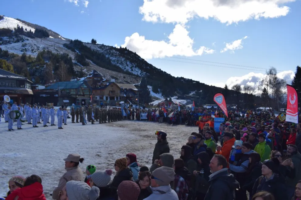 La Banda de la Escuela Militar de Montaña siempre es muy bien recibida por la comunidad.