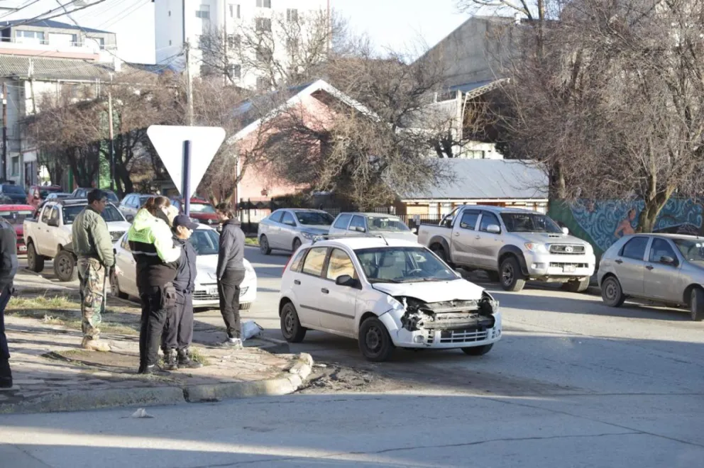 No se respetó la prioridad de circulación. Fotos de Eugenia Neme.