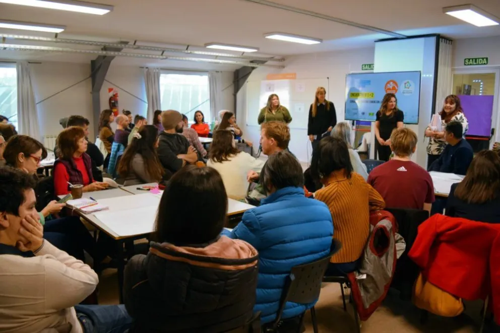 Participaron vecinos, grandes generadores, empresas, juntas vecinales e instituciones de la ciudad (Foto Municipalidad de Bariloche)