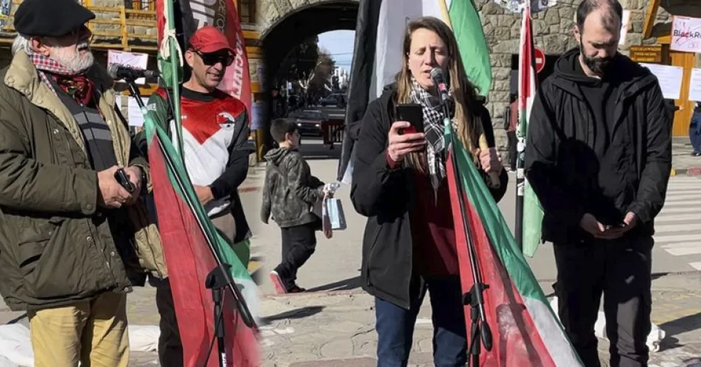 Hubo radio abierta y lectura de documento.