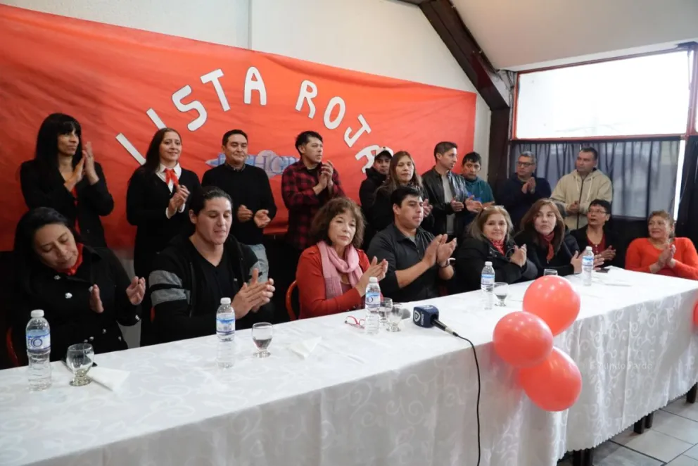 Negrón encabeza la Lista Roja de cara a las elecciones por la conducción de la Uthgra Bariloche (foto: Facundo Pardo)