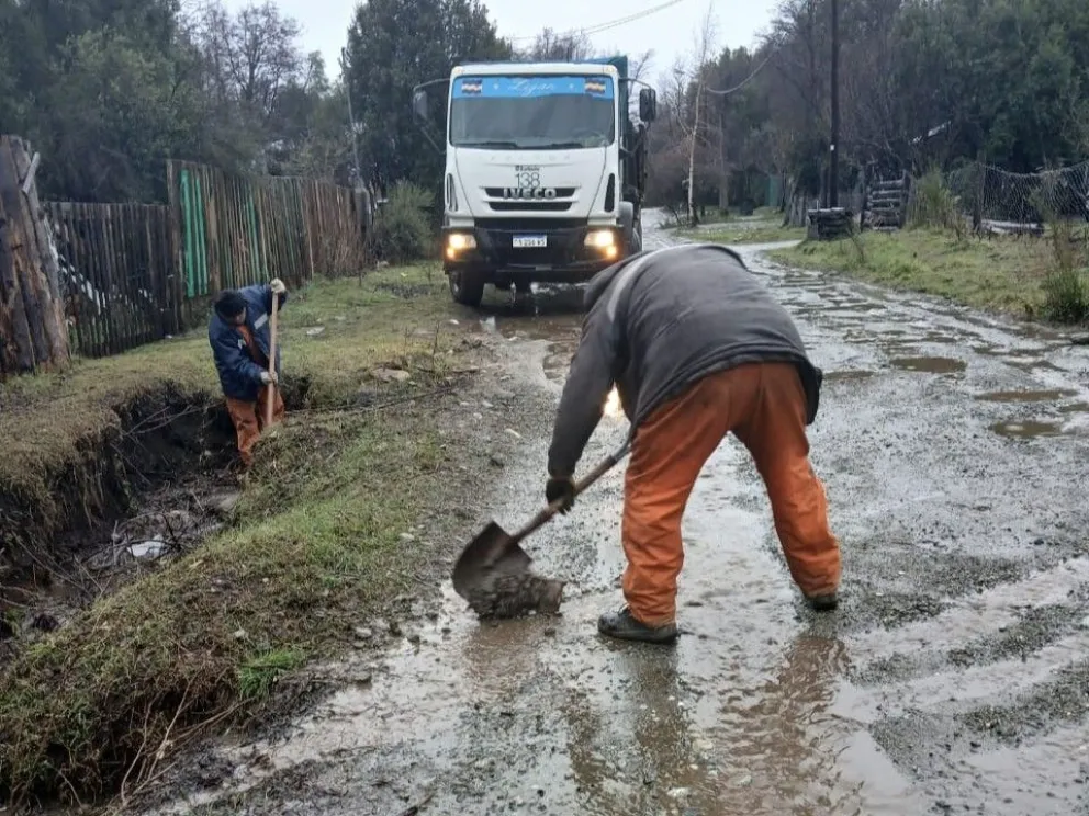 Protección Civil recuerda su línea de emergencias al teléfono 103.  (Delegaciones municipales en territorio). Foto: gentileza