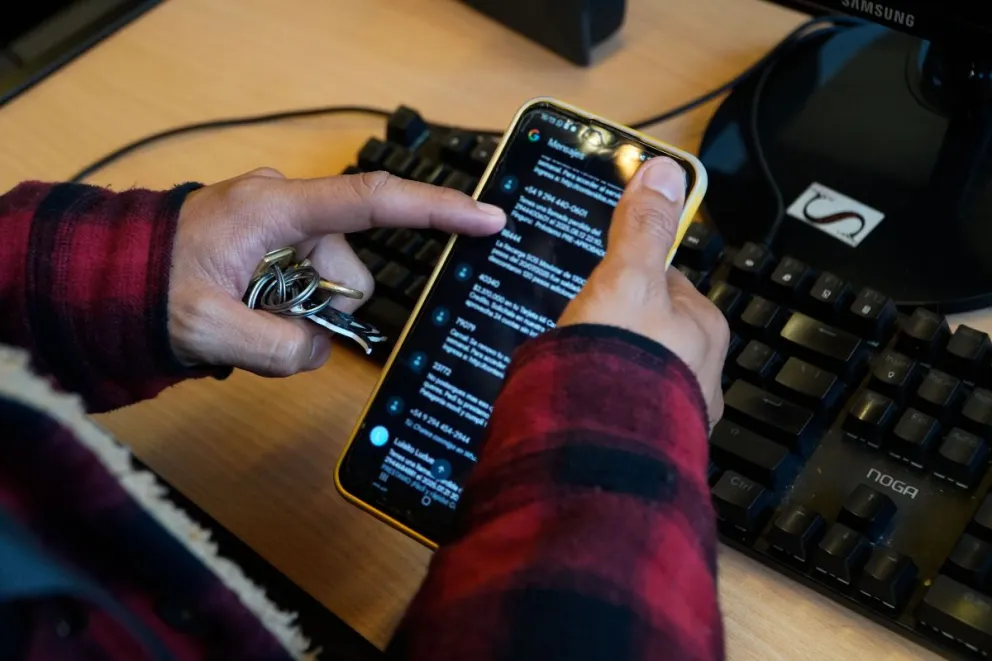 Un caso más de estafa y extorsión en redes sociales, una modalidad que crece en Bariloche y el país. Foto: Eugenia Neme