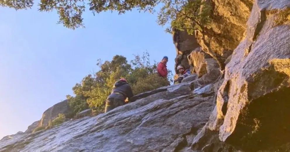 La búsqueda de la tercera persona se prolongó hasta esta mañana.
