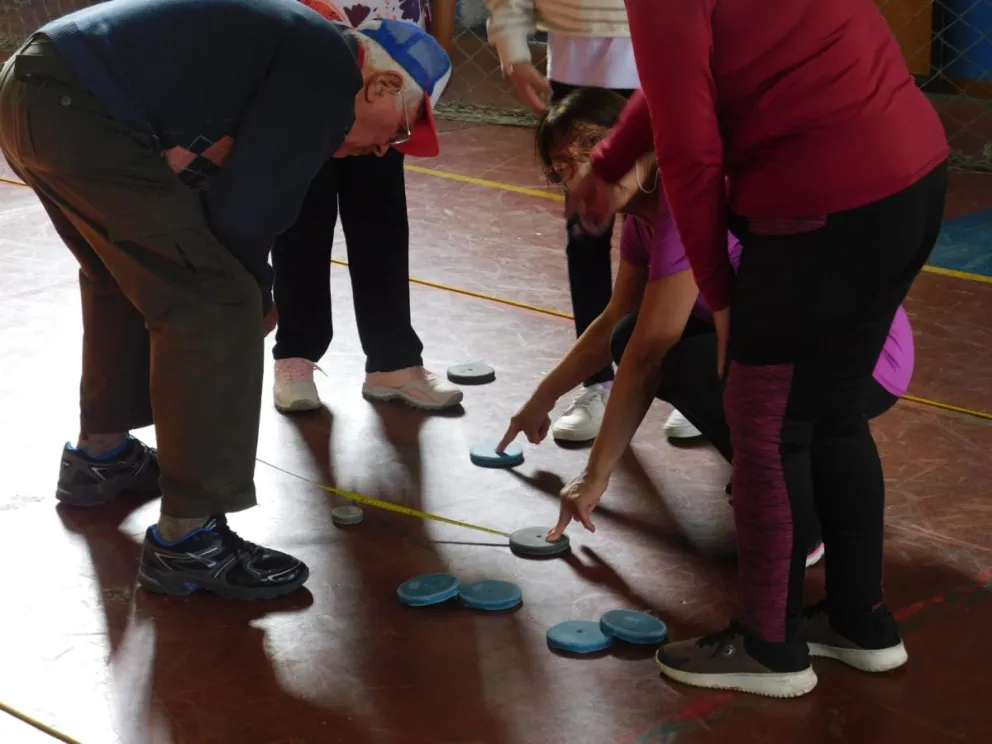  Llevar su DNI y también se puede colaborar con algo rico para compartir el desayuno.