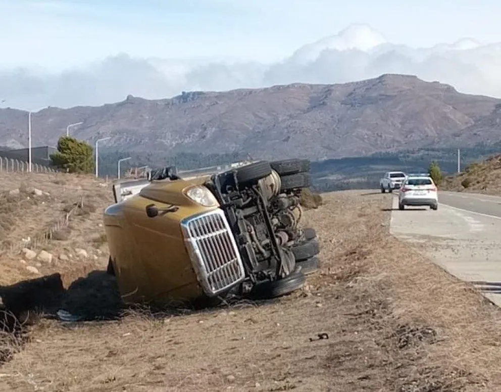 Domingo de emergencias por el temporal de viento en Bariloche