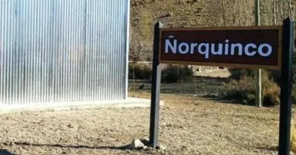 Quedó demostrado que el progenitor no cumple con su obligación alimentaria y mantiene una actitud hostil.