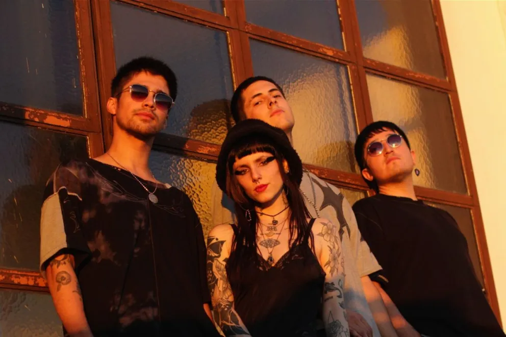 Ella tiene... Banda de Bariloche con proyección nacional.