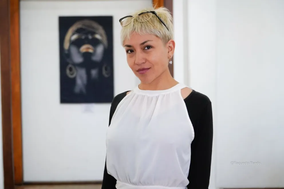 Hael Campos, una creadora que incursiona en el arte digital (fotos Facundo Pardo).