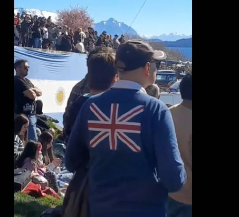 Un momento distinto en un acto lleno de emoción. 