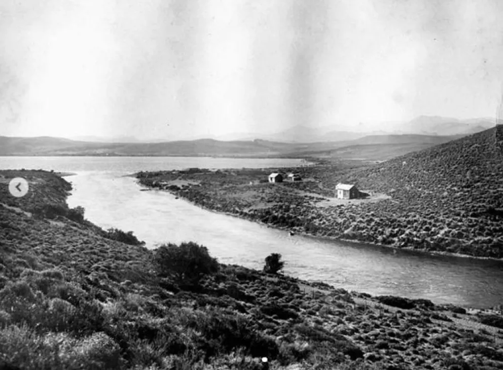 El área del Nahuel Huapi y del Limay despertaron la codicia de los "hermanos".