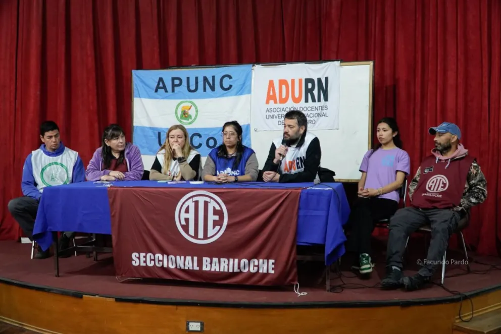 El miércoles, la comunidad educativa uniersitaria sale a las calles junto a otros sectores para decirle No al veto de Milei (fotos: Facundo Pardo) 