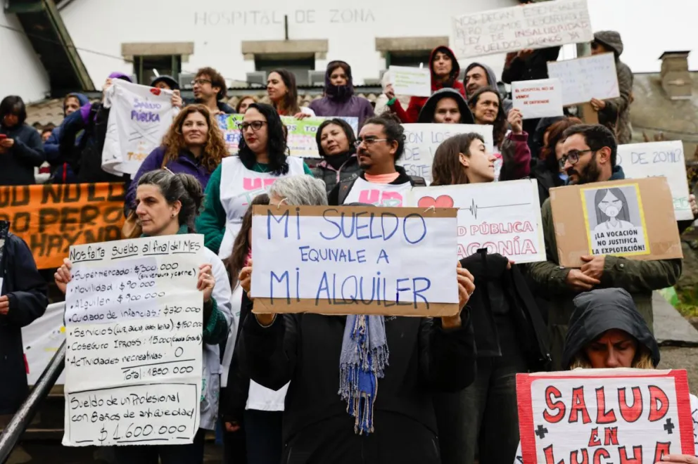 Un reclamo en pleno centro de la ciudad / Fotos Euge Neme 
