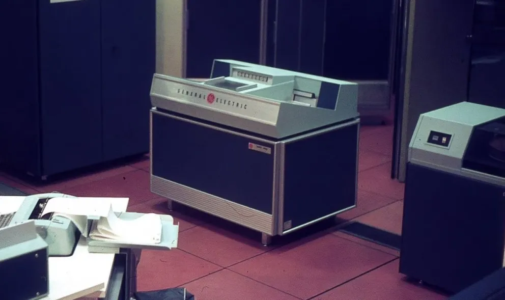 Centro de computadoras en la fundación Bariloche / Fotos e-flux