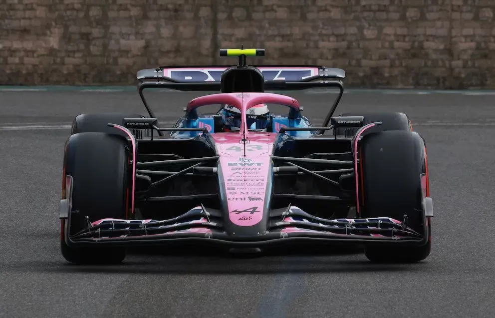 El piloto finalizó 19° en el Gran Premio de Azerbaiyán.