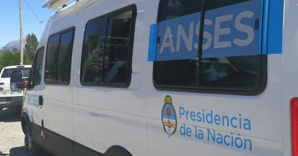 Mañana estarán presentes en dos parajes.