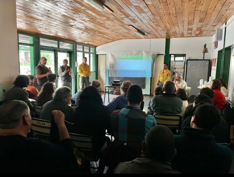 Contó con la participación de brigadistas del área de capacitación del SPLIF Bariloche. Foto: gentileza