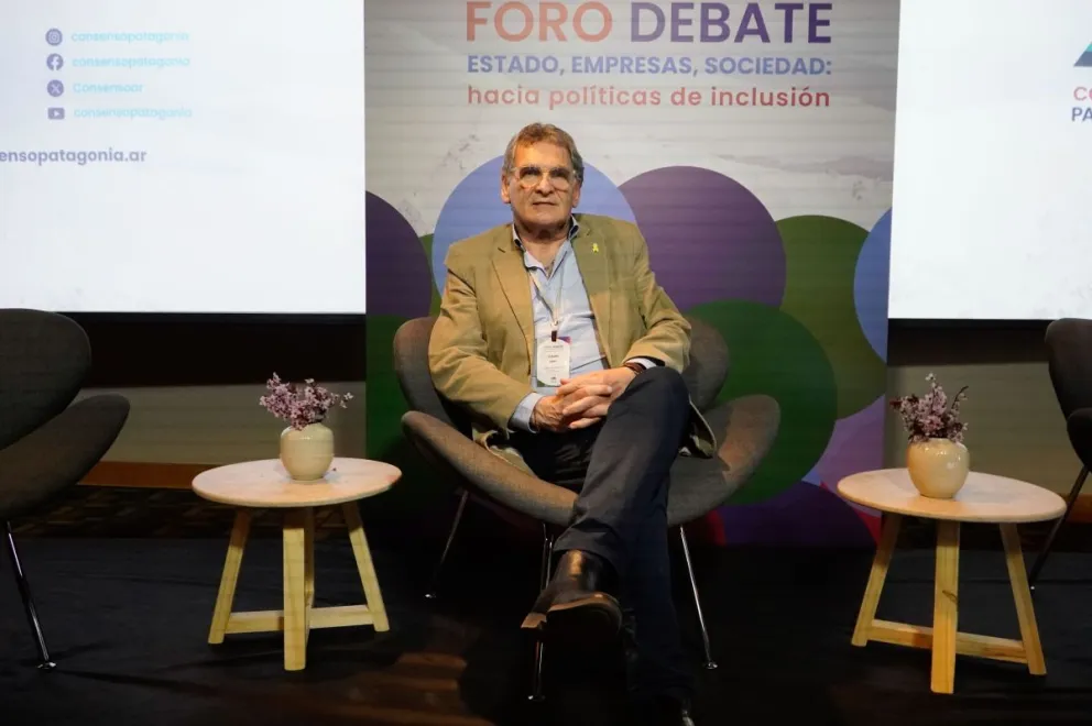 “Por primera vez en cuarenta años se decidió dar de baja o modificar resoluciones”, resaltó el funcionario (fotos: Facundo Pardo).