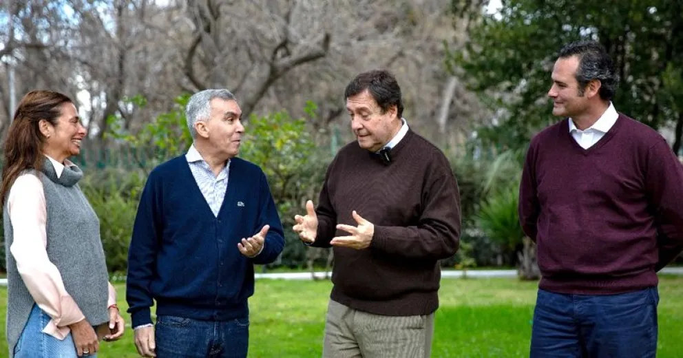 "Nosotros estamos defendiendo a Río Negro entre todos" aseguraron.