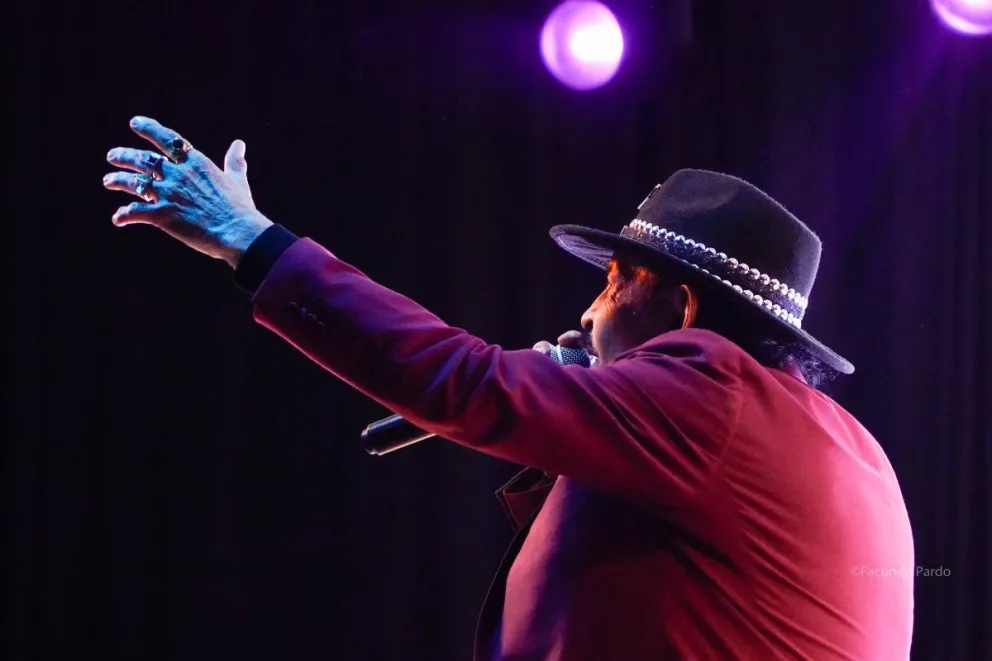 Antonio Ríos derrochó energía en Bariloche y despertó el cariño de la gente (fotos: Facundo Pardo). 