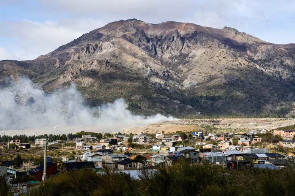 Uno de los incendios que sucedieron en el vertedero / Foto de archivo Facu Pardo 