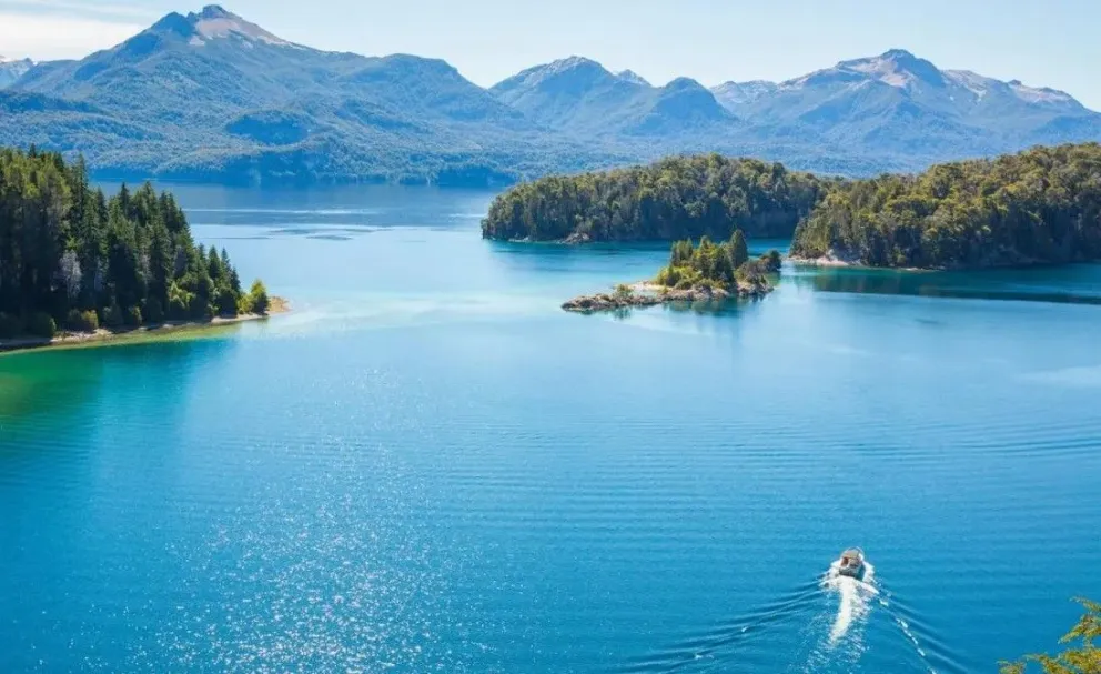 La iniciativa busca fortalecer la oferta turística local y aprovechar el potencial del lago Nahuel Huapi.