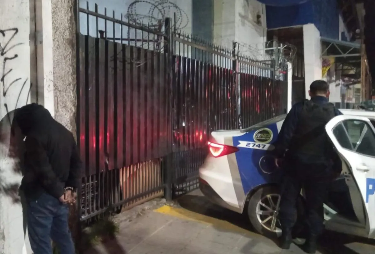 Dos detenidos por intento de robo en el depósito de un supermercado ...